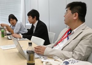 発表資料について議論